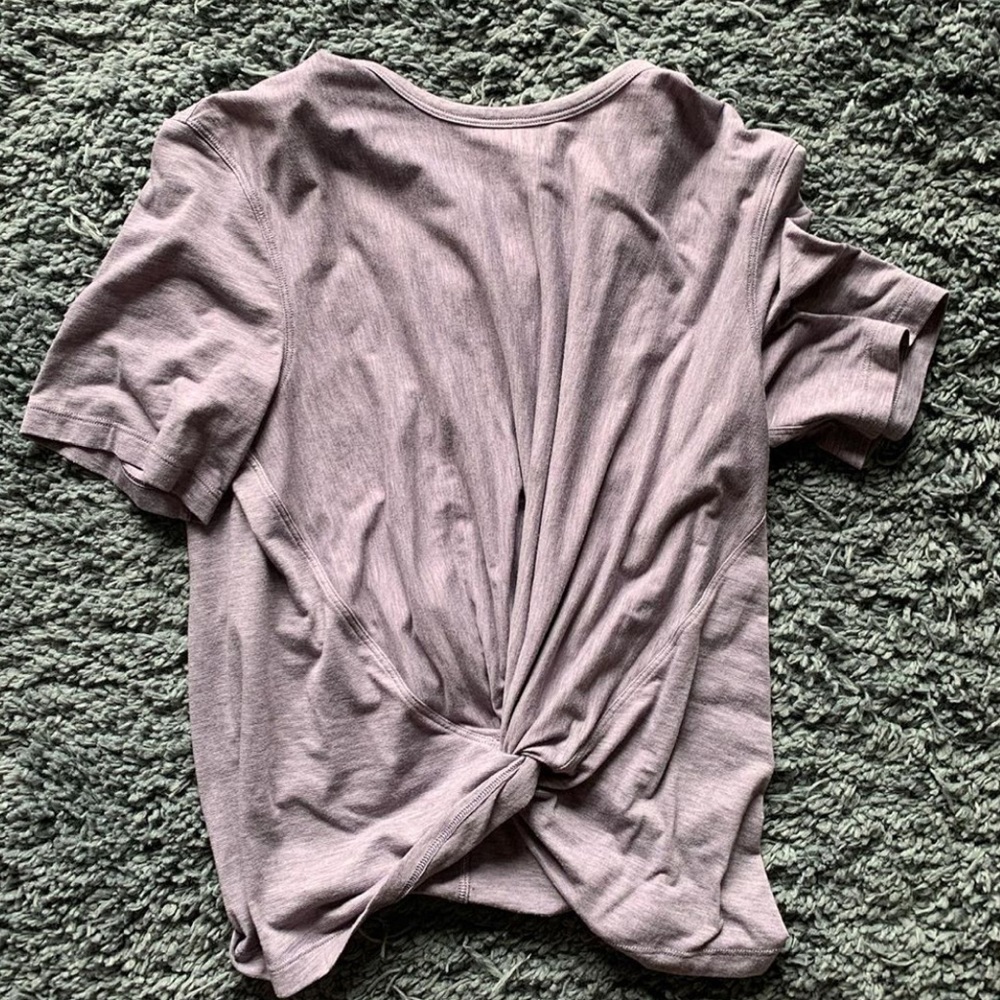 Lululemon top